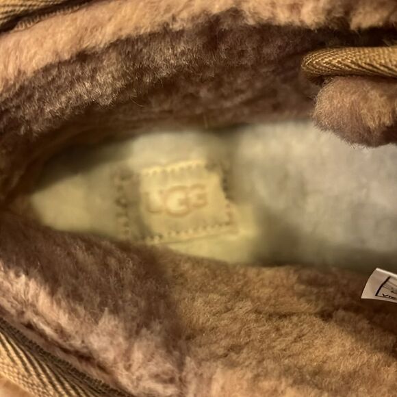 UGG Neumel Cozy Classic Ankle Boots Men’s Size 9. - Picture 9 of 11